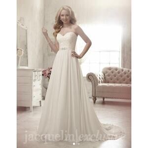 Jacquelin Exclusive Wedding Dress Women’s Size 12 Ivory A Line Unaltered NWT